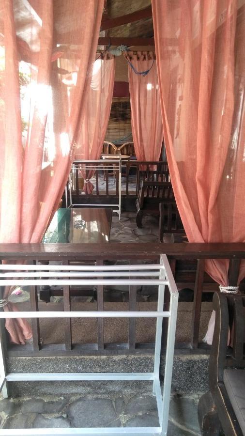 Bed and Breakfast Salon de Nomad Gili T. Gili Trawangan Exterior foto