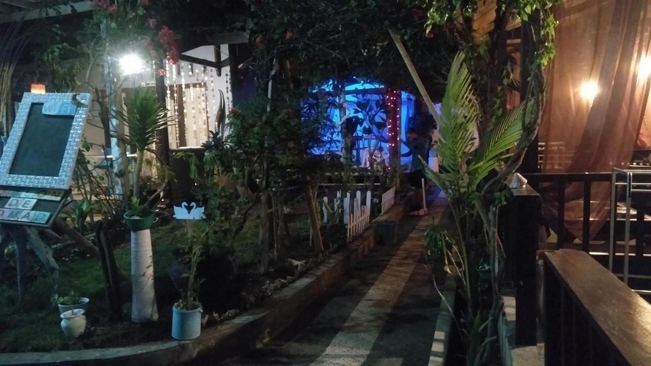 Bed and Breakfast Salon de Nomad Gili T. Gili Trawangan Exterior foto